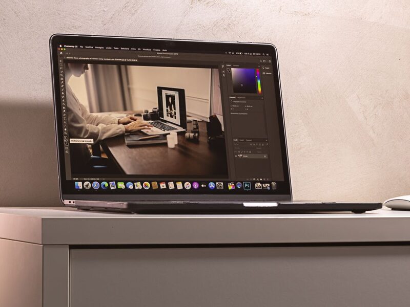 Secure Business Laptop 14"